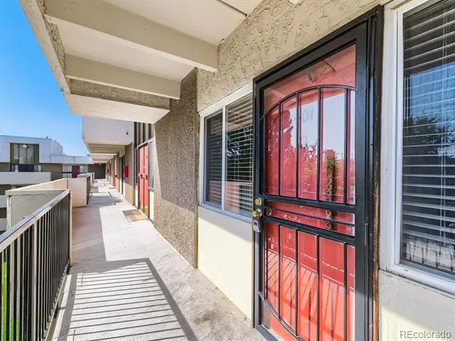 384 S Ironton Street #401 Aurora, CO 80012