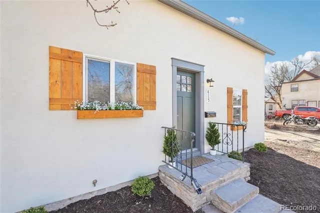 415 E Yampa Street Colorado Springs, CO 80903