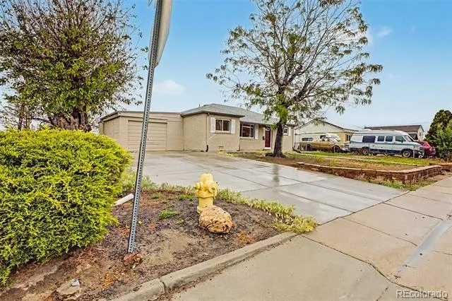 2301 E 93rd Place Thornton, CO 80229
