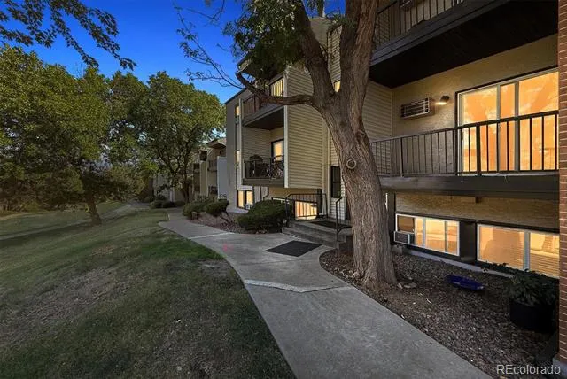 451 Golden Circle #101 Golden, CO 80401