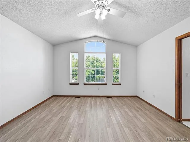 4934 S Danube Street Aurora, CO 80015