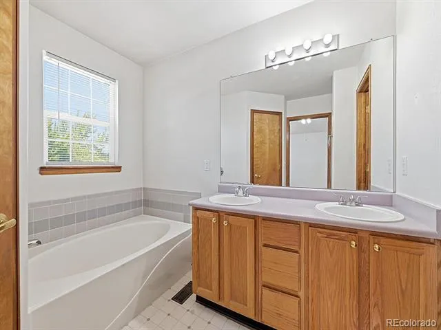 4934 S Danube Street Aurora, CO 80015