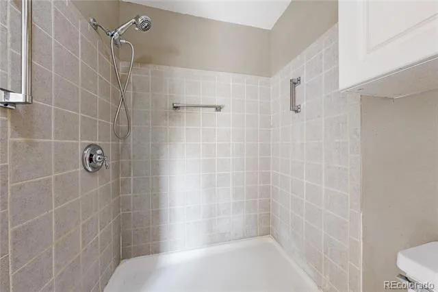 8276 Jellison Court Arvada, CO 80005