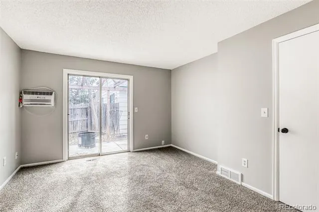 1912 Rice Street Longmont, CO 80501