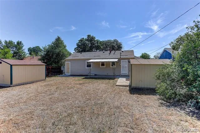 805 Kingston Street Aurora, CO 80010