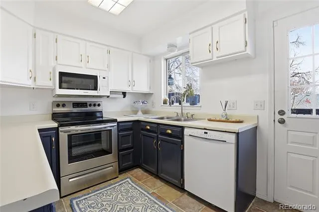 10326 W Dartmouth Avenue Lakewood, CO 80227