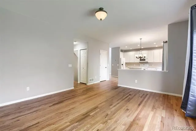 9889 Thornbury Way Littleton, CO 80129
