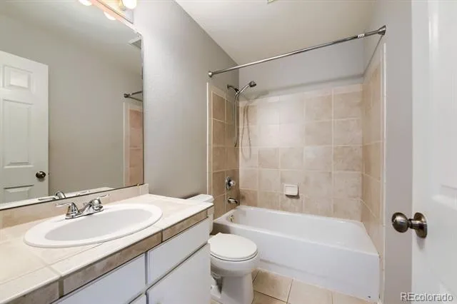 9889 Thornbury Way Littleton, CO 80129