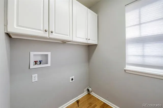 9889 Thornbury Way Littleton, CO 80129