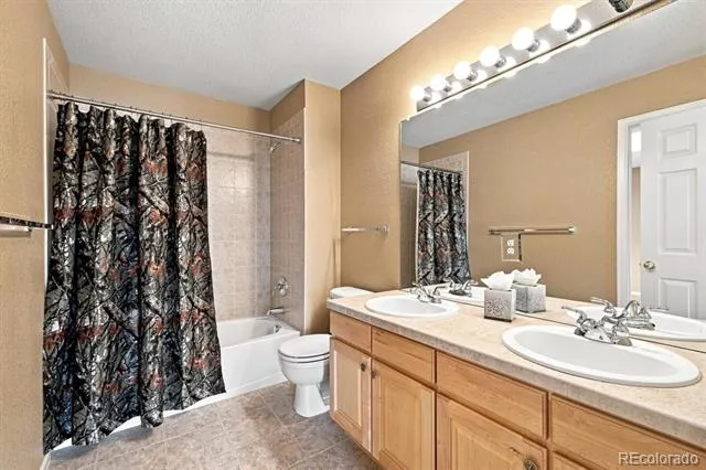 13708 Boulder Point #102 Broomfield, CO 80023