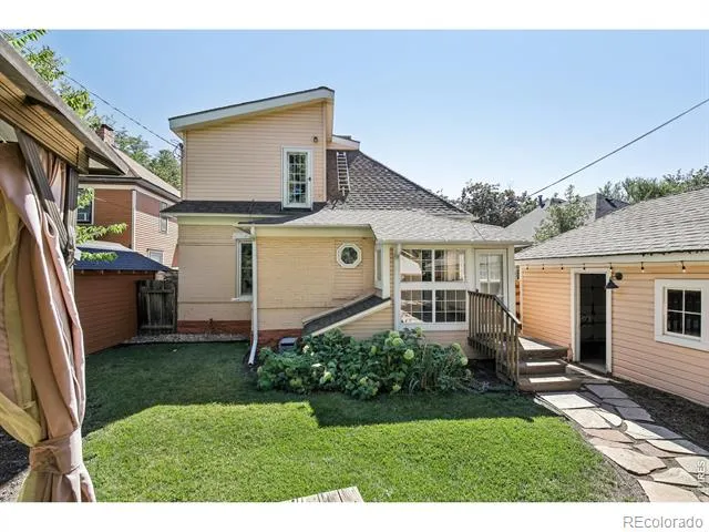 837 Jefferson Avenue Loveland, CO 80537