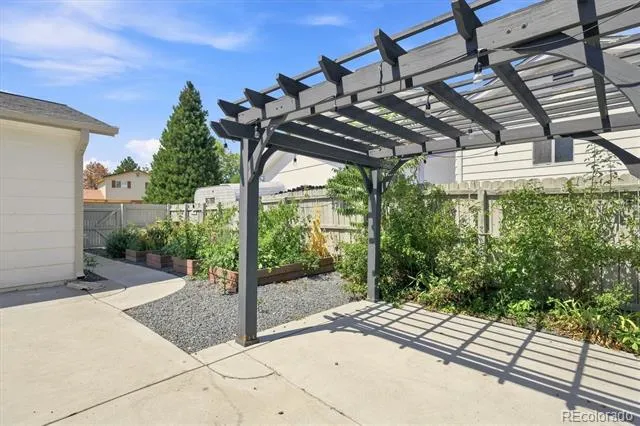 7510 Newland Street Arvada, CO 80003