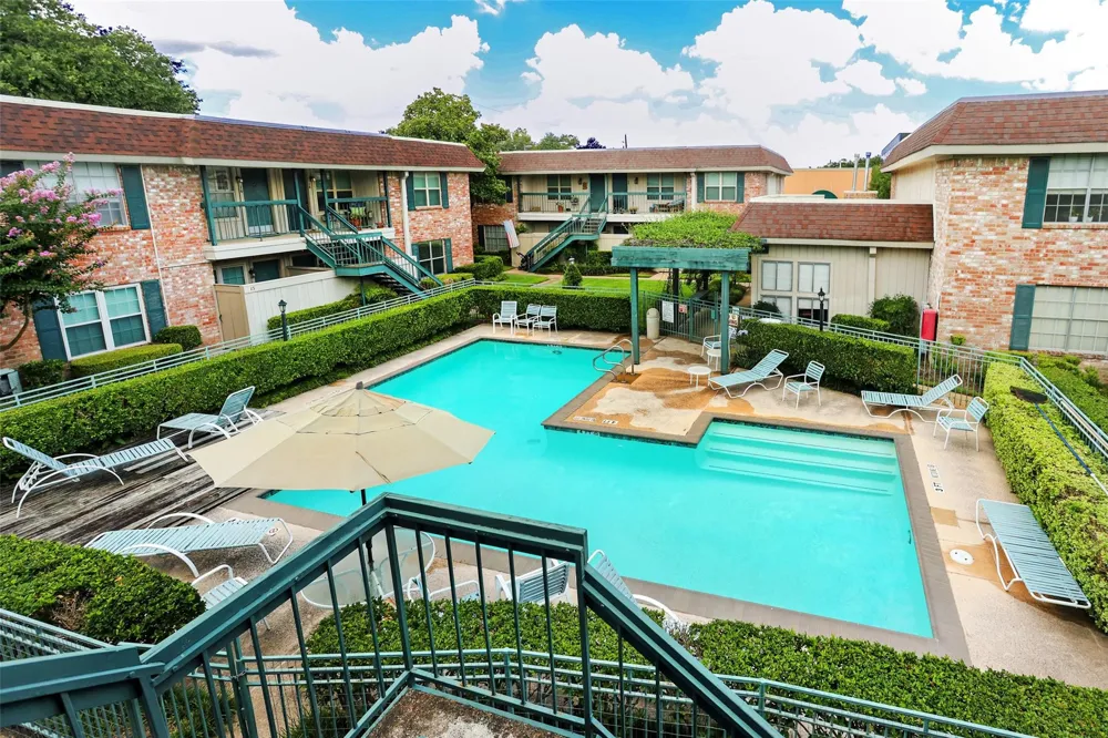 855 Augusta Drive S #58 Houston, TX 77057
