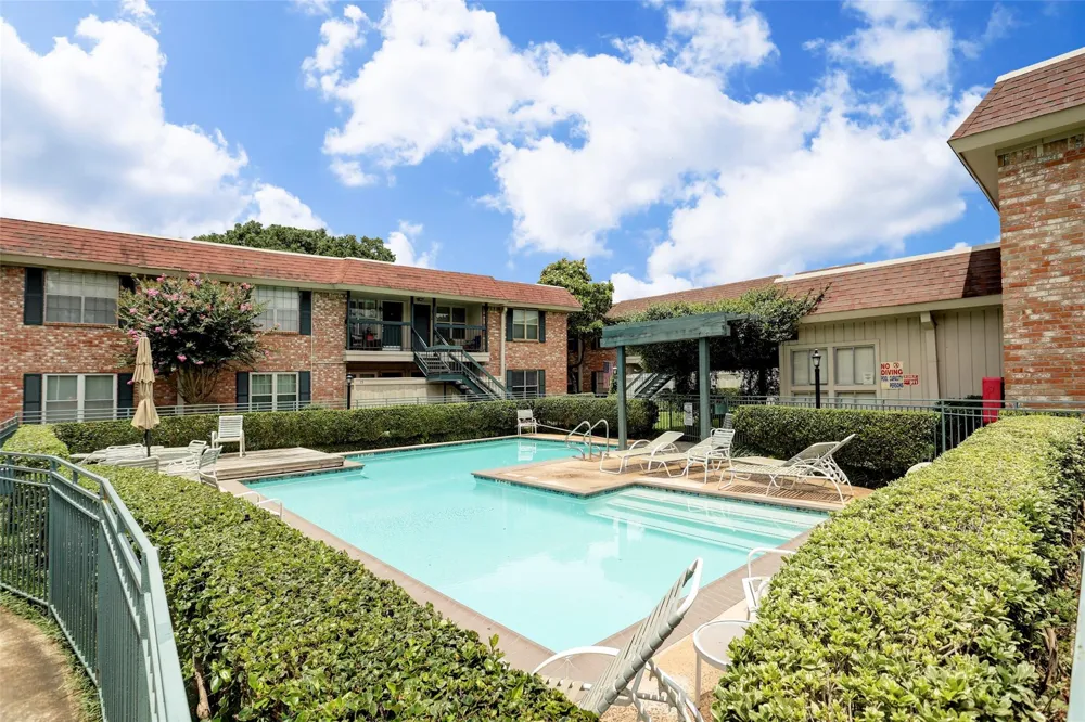 855 Augusta Drive S #58 Houston, TX 77057