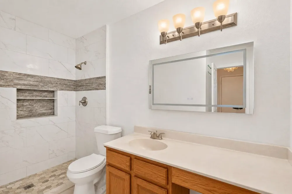 9718 Silver Moon San Antonio, TX 78254