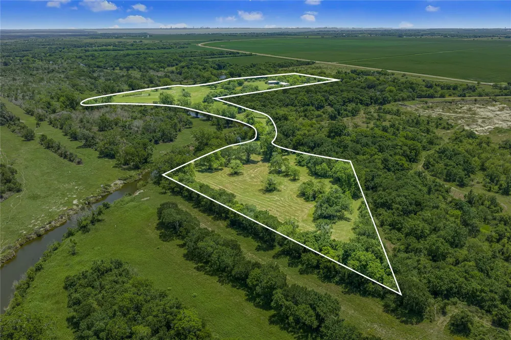 4516 Fm 1090 Port Lavaca, TX 77979