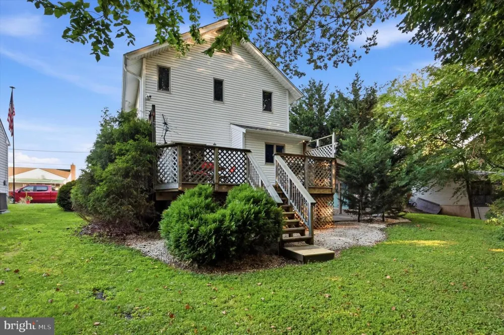 425 BARTLETT AVENUE Ridley Park, PA 19078