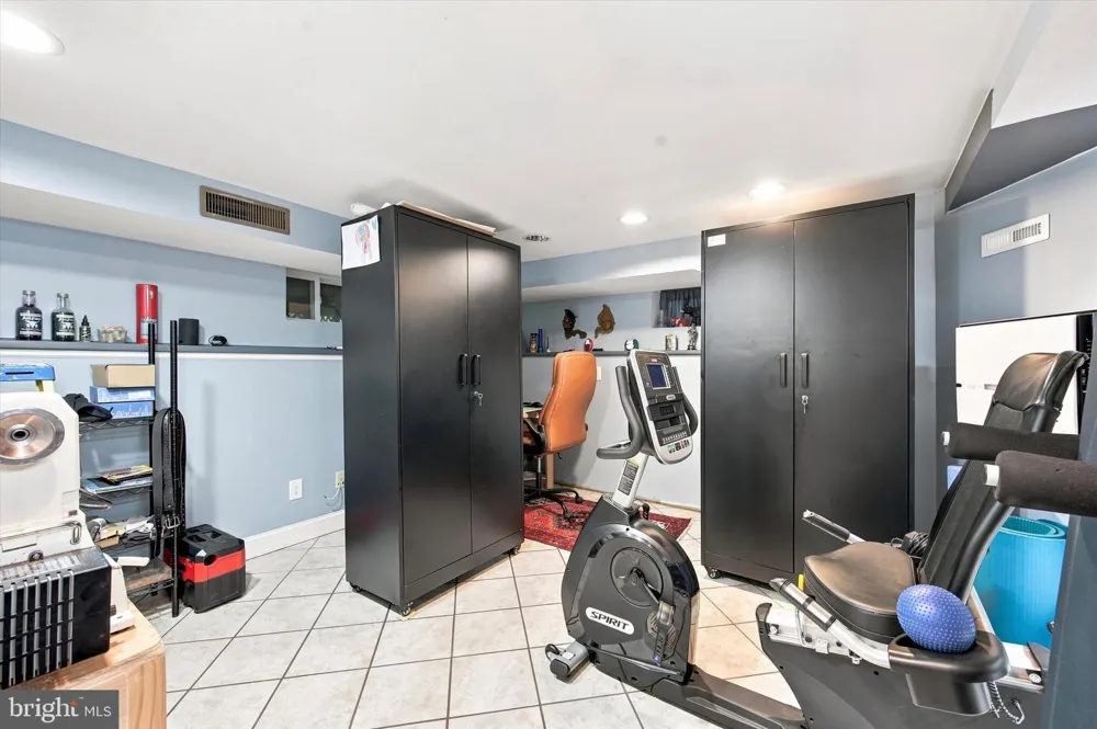 425 BARTLETT AVENUE Ridley Park, PA 19078
