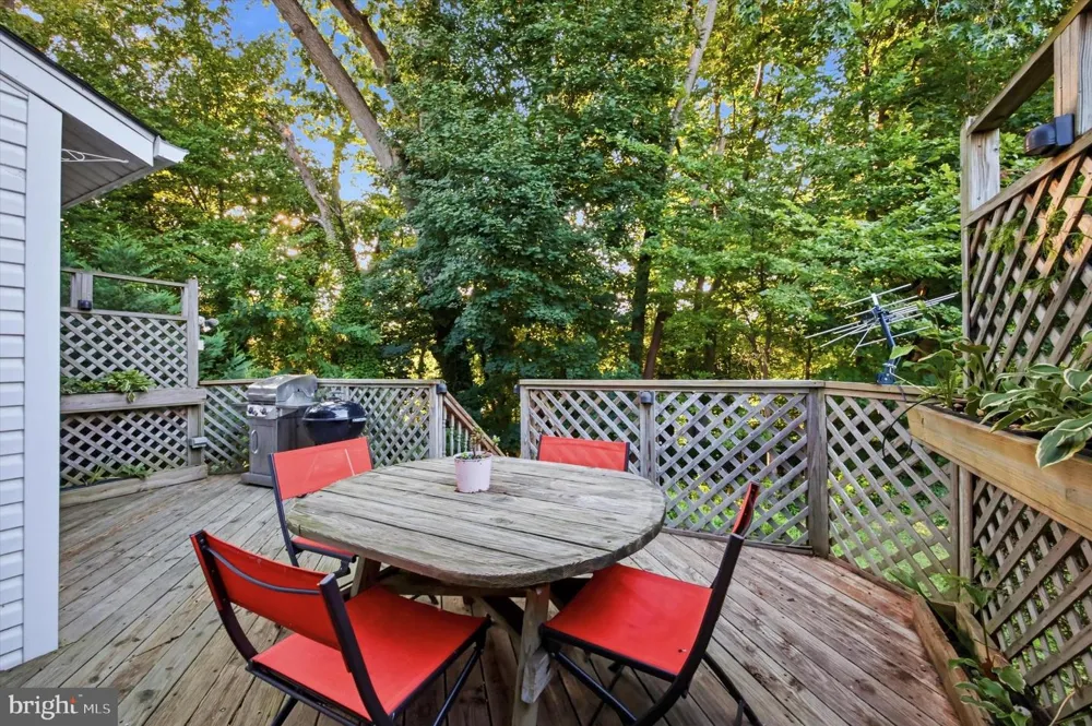 425 BARTLETT AVENUE Ridley Park, PA 19078