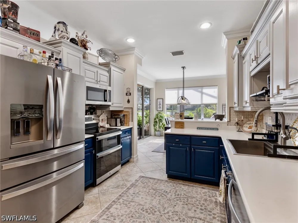 Larino Loop Estero, FL 33928