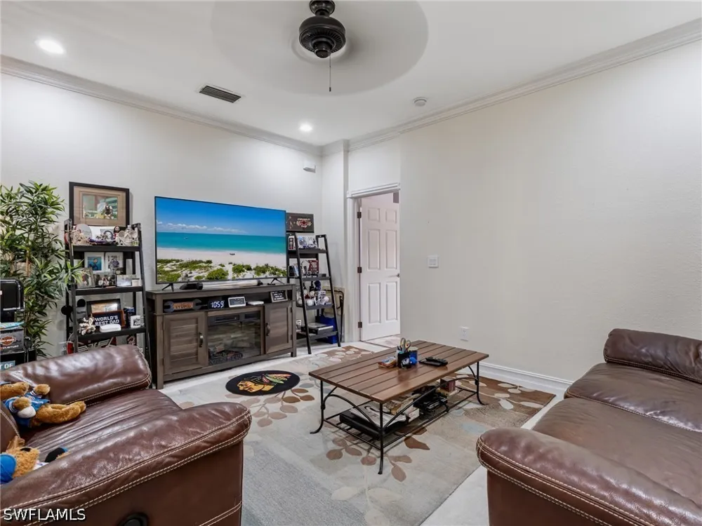 Larino Loop Estero, FL 33928