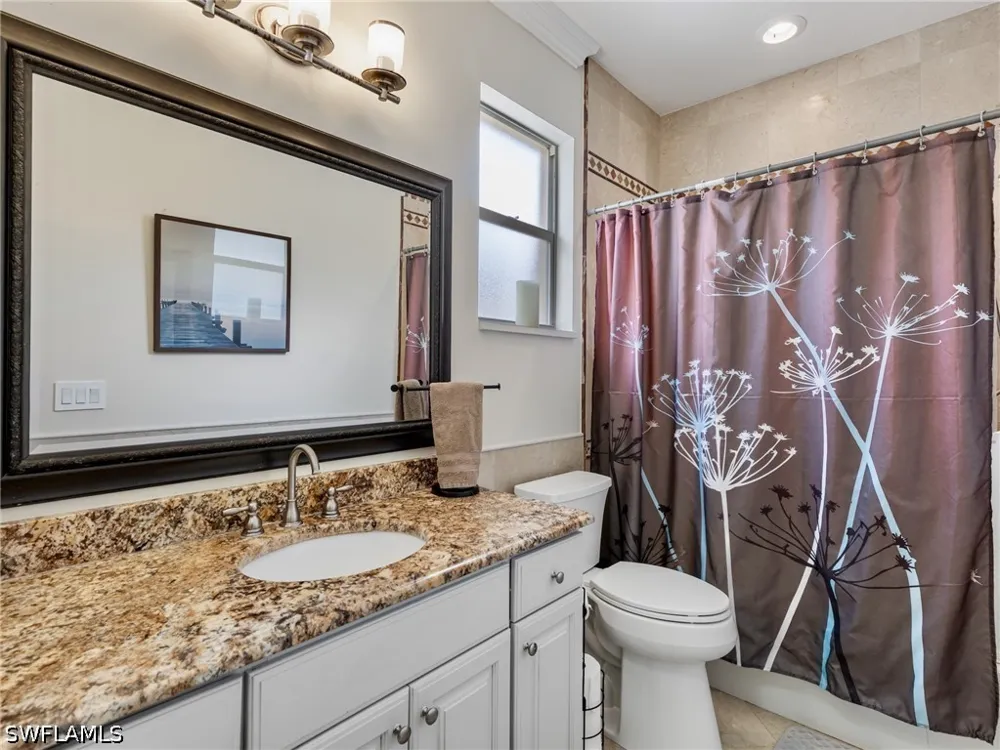 Larino Loop Estero, FL 33928