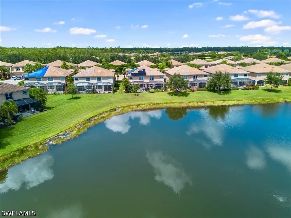 Larino Loop Estero, FL 33928