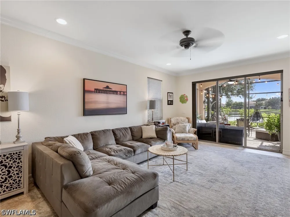 Larino Loop Estero, FL 33928