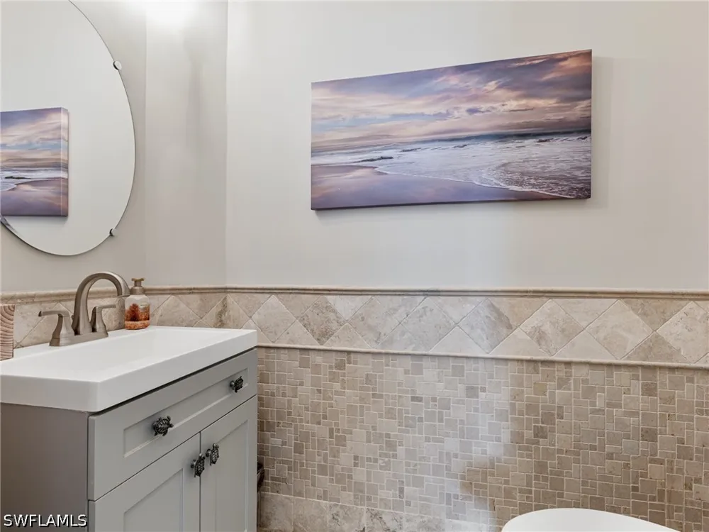 Larino Loop Estero, FL 33928