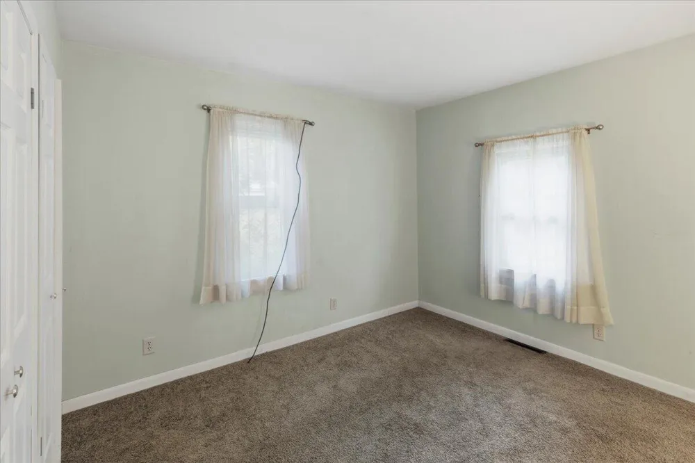 5218 Boylan Avenue Kalamazoo, MI 49004