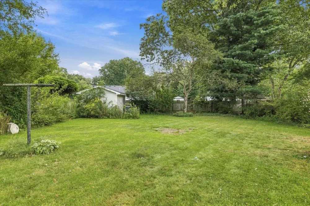 5218 Boylan Avenue Kalamazoo, MI 49004