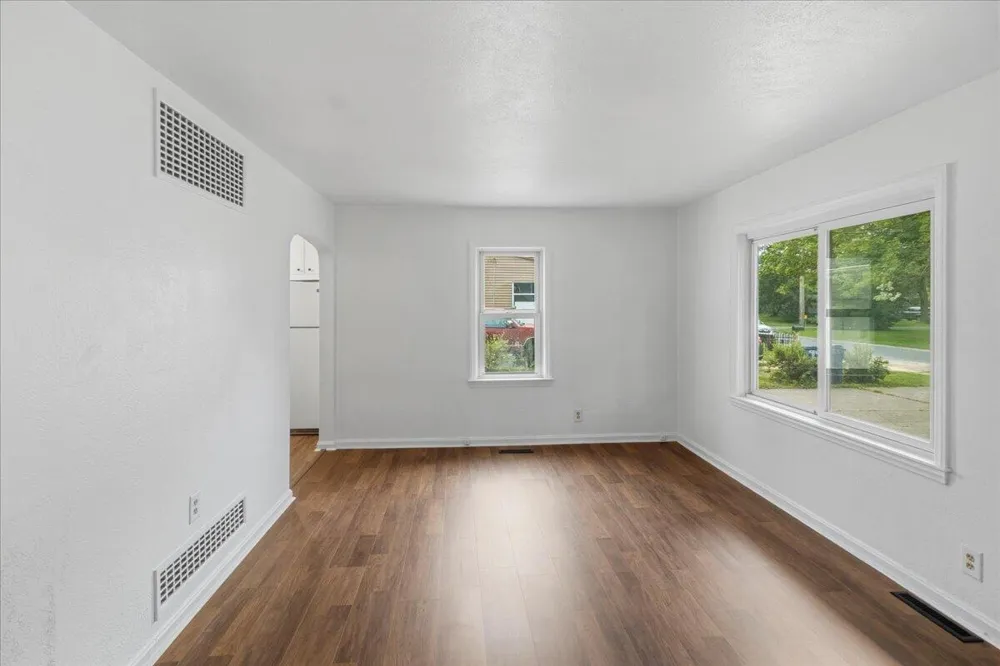 5218 Boylan Avenue Kalamazoo, MI 49004