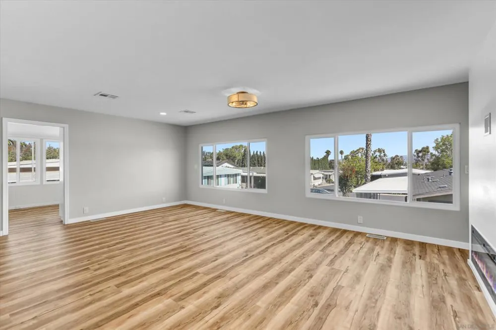 1440 S Orange ave #111 El Cajon, CA 92020