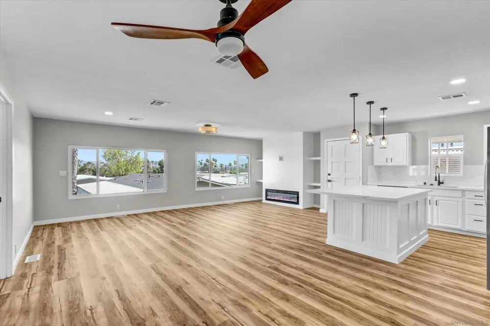 1440 S Orange ave #111 El Cajon, CA 92020