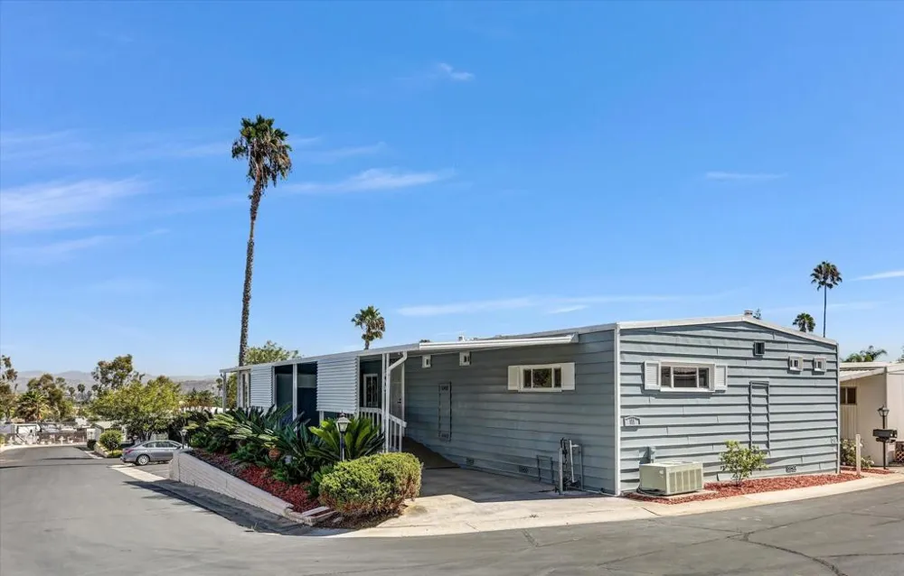 1440 S Orange ave #111 El Cajon, CA 92020