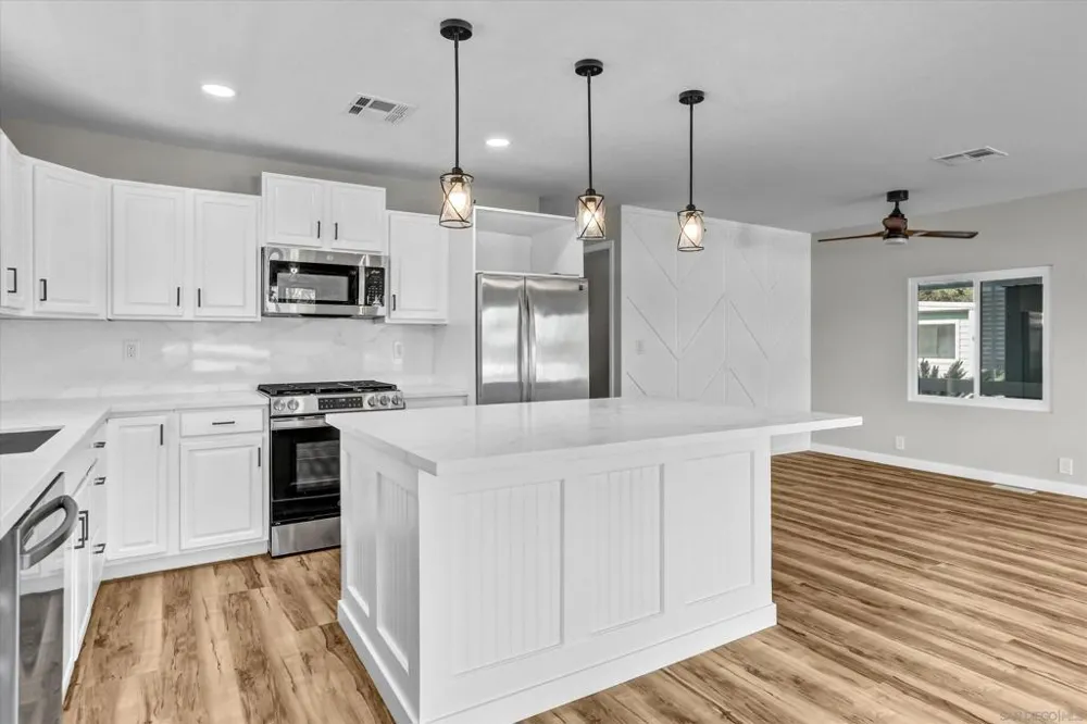 1440 S Orange ave #111 El Cajon, CA 92020
