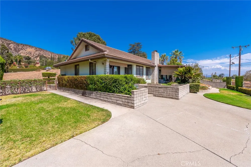 5305 Park Ln San Bernardino, CA 92404