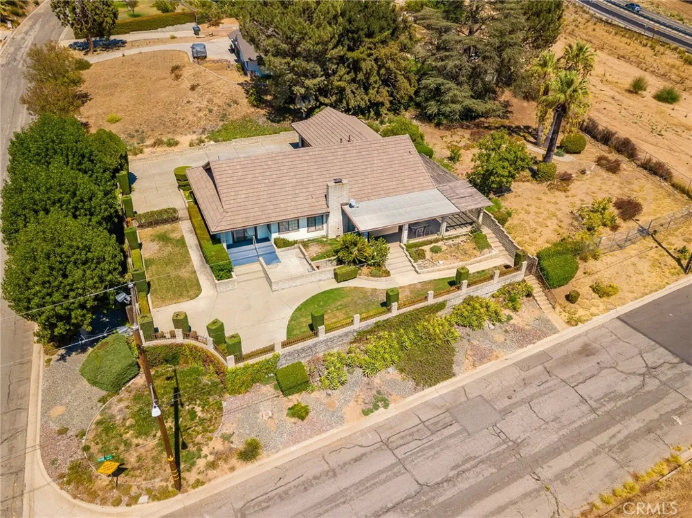 5305 Park Ln San Bernardino, CA 92404