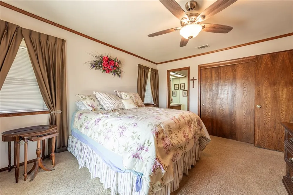 5305 Park Ln San Bernardino, CA 92404