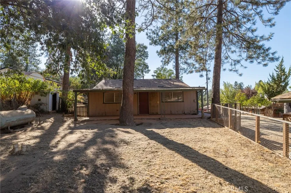 49832 Pierce Oakhurst, CA 93644
