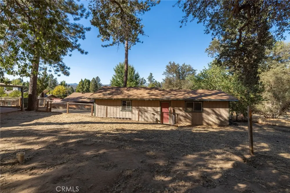 49832 Pierce Oakhurst, CA 93644