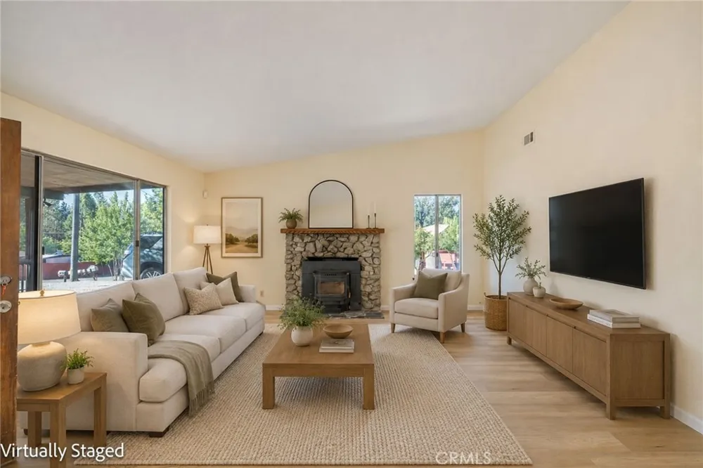49832 Pierce Oakhurst, CA 93644