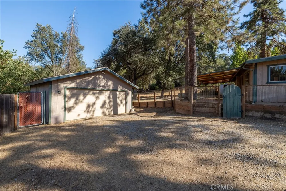 49832 Pierce Oakhurst, CA 93644