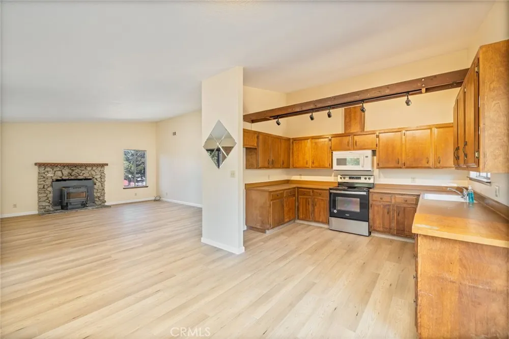 49832 Pierce Oakhurst, CA 93644