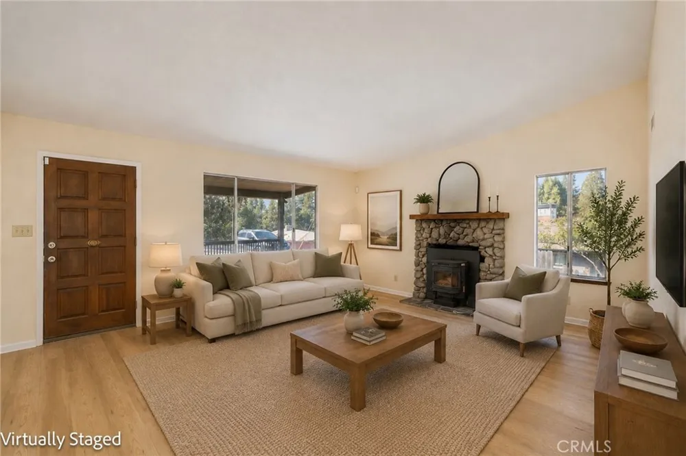 49832 Pierce Oakhurst, CA 93644