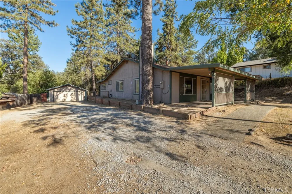 49832 Pierce Oakhurst, CA 93644
