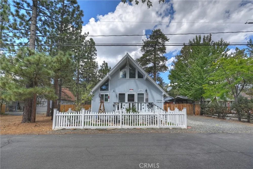 524 Highland Sugarloaf, CA 92386