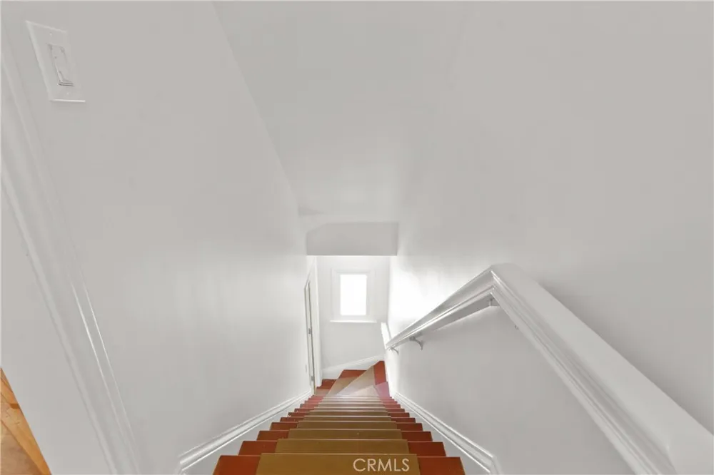 1131 E 2nd Long Beach, CA 90802