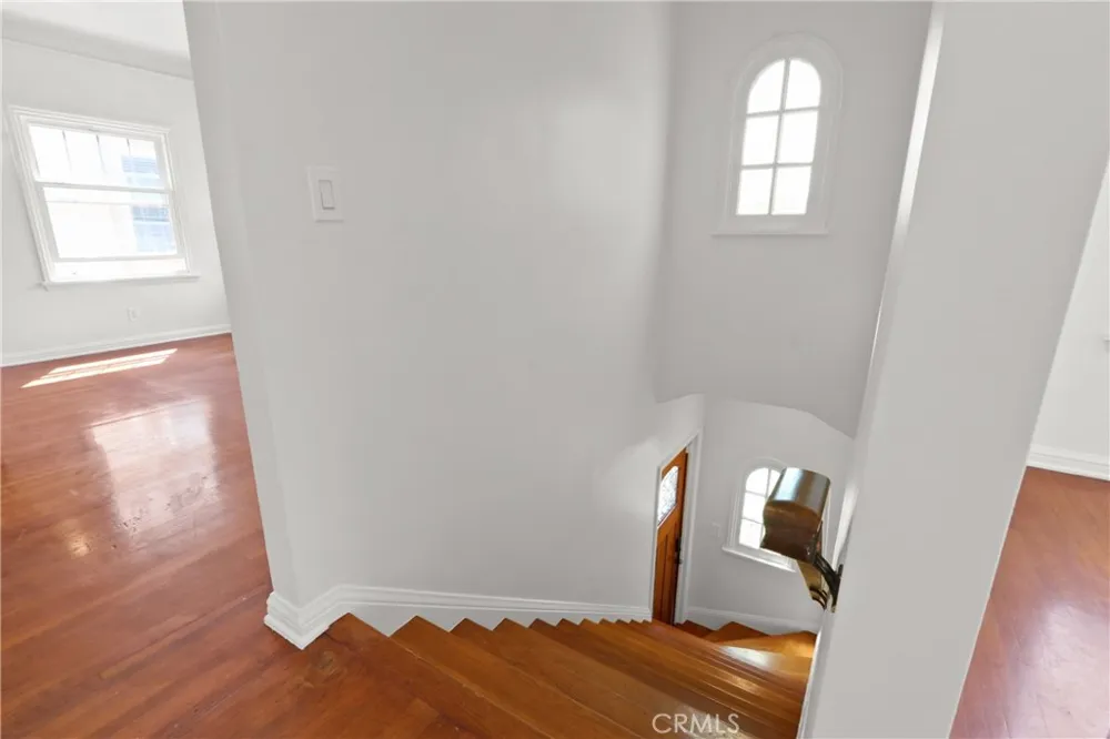 1131 E 2nd Long Beach, CA 90802