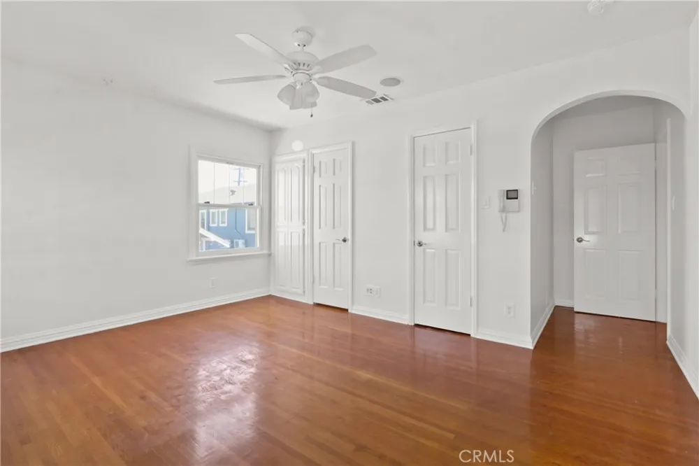 1131 E 2nd Long Beach, CA 90802